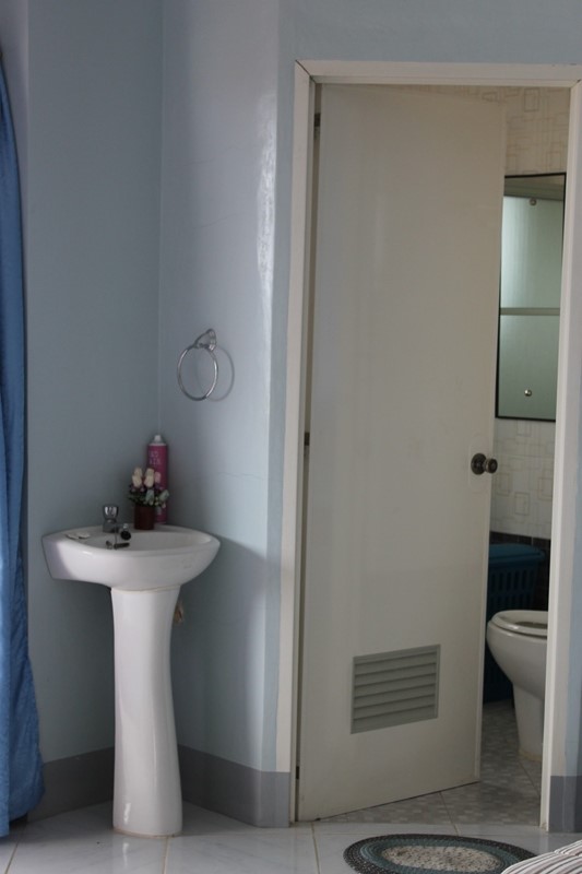 guest teachers room (6)